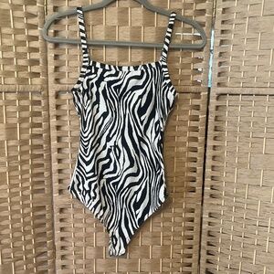 LE LIS zebra print one piece top.